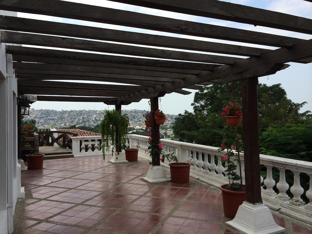 Iguanazu Bed & Breakfast Guayaquil Eksteriør billede